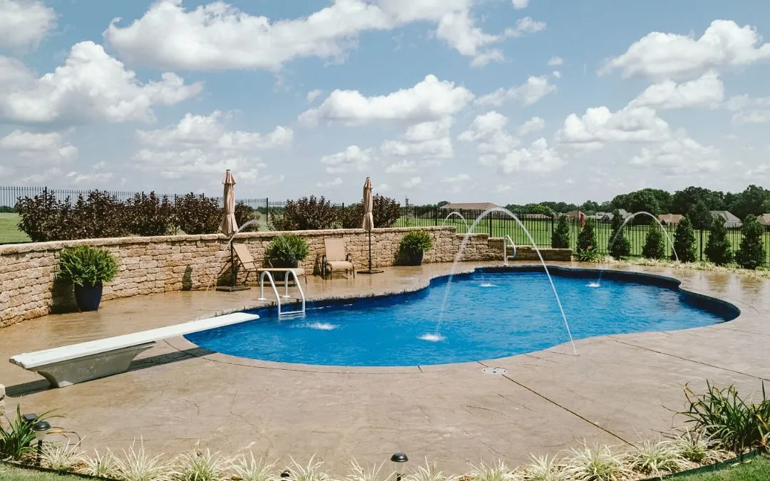 Pool with bead liner